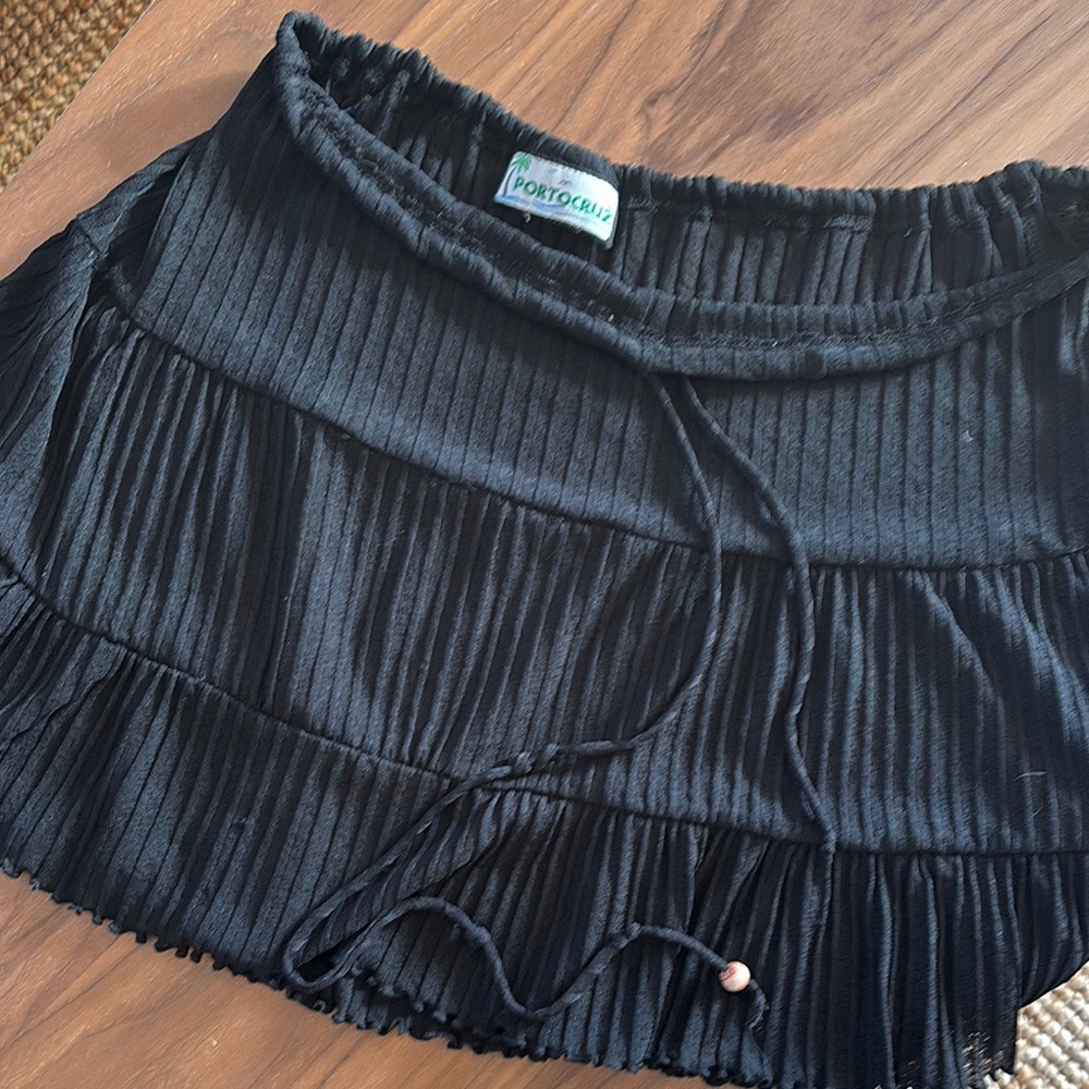 Pompom Black Pleated Skirt